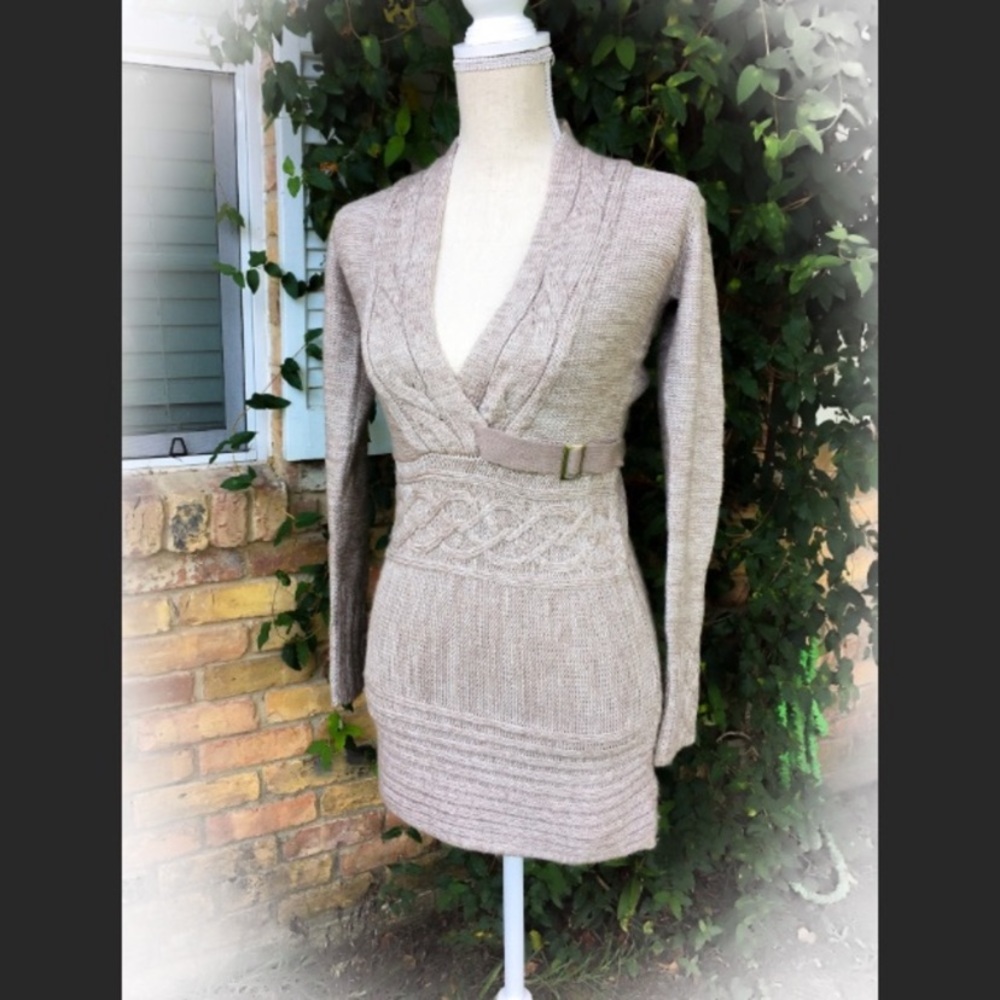 ad:hoc oatmeal cable-knit v-neck tunic sweater